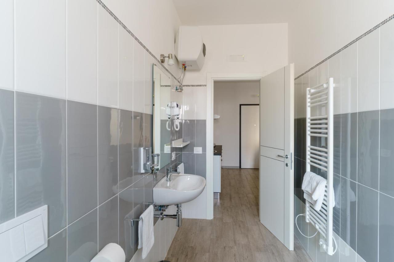 Aparthotel Le Marine Bisceglie Ngoại thất bức ảnh