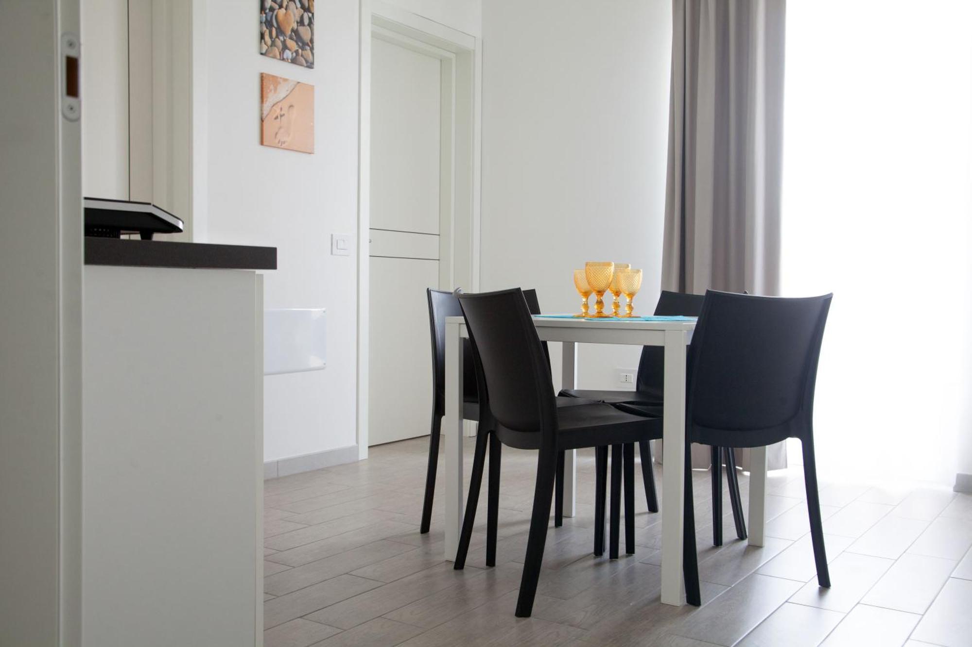 Aparthotel Le Marine Bisceglie Ngoại thất bức ảnh
